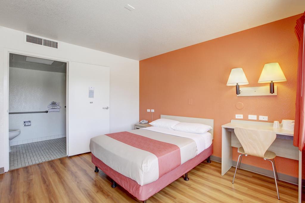 Motel 6-Corona, Ca Kültér fotó