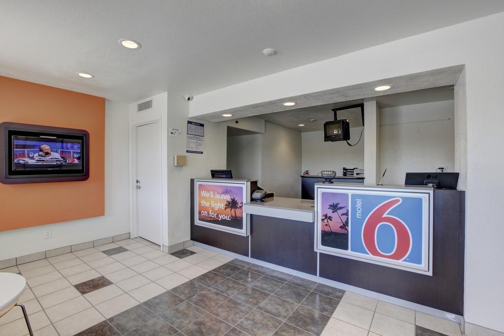 Motel 6-Corona, Ca Kültér fotó