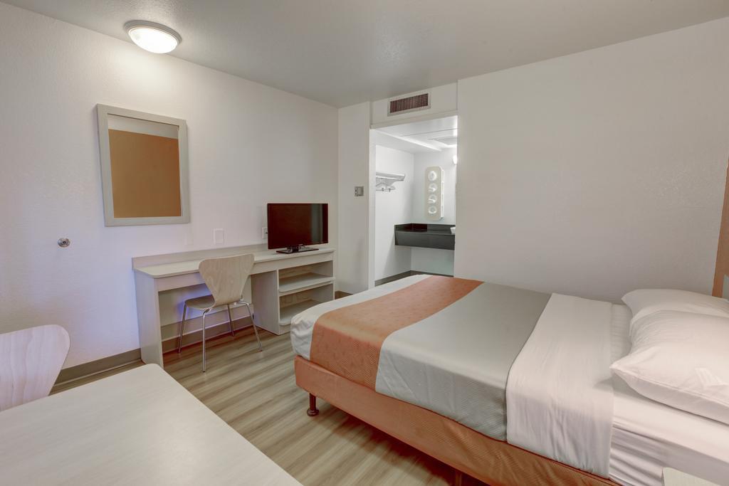 Motel 6-Corona, Ca Kültér fotó