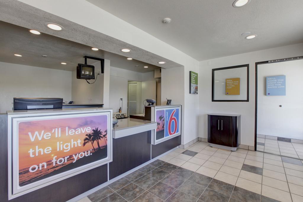 Motel 6-Corona, Ca Kültér fotó