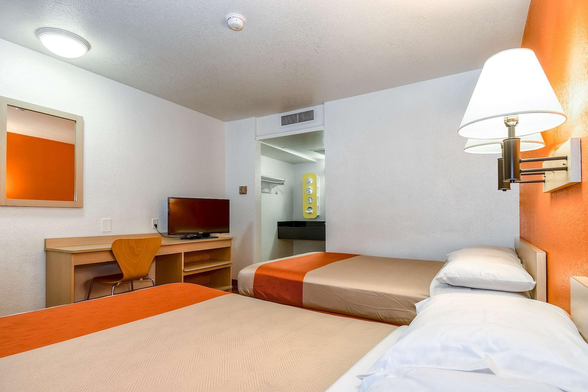 Motel 6-Corona, Ca Kültér fotó