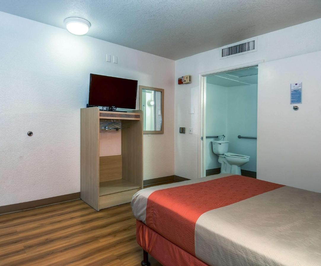 Motel 6-Corona, Ca Kültér fotó