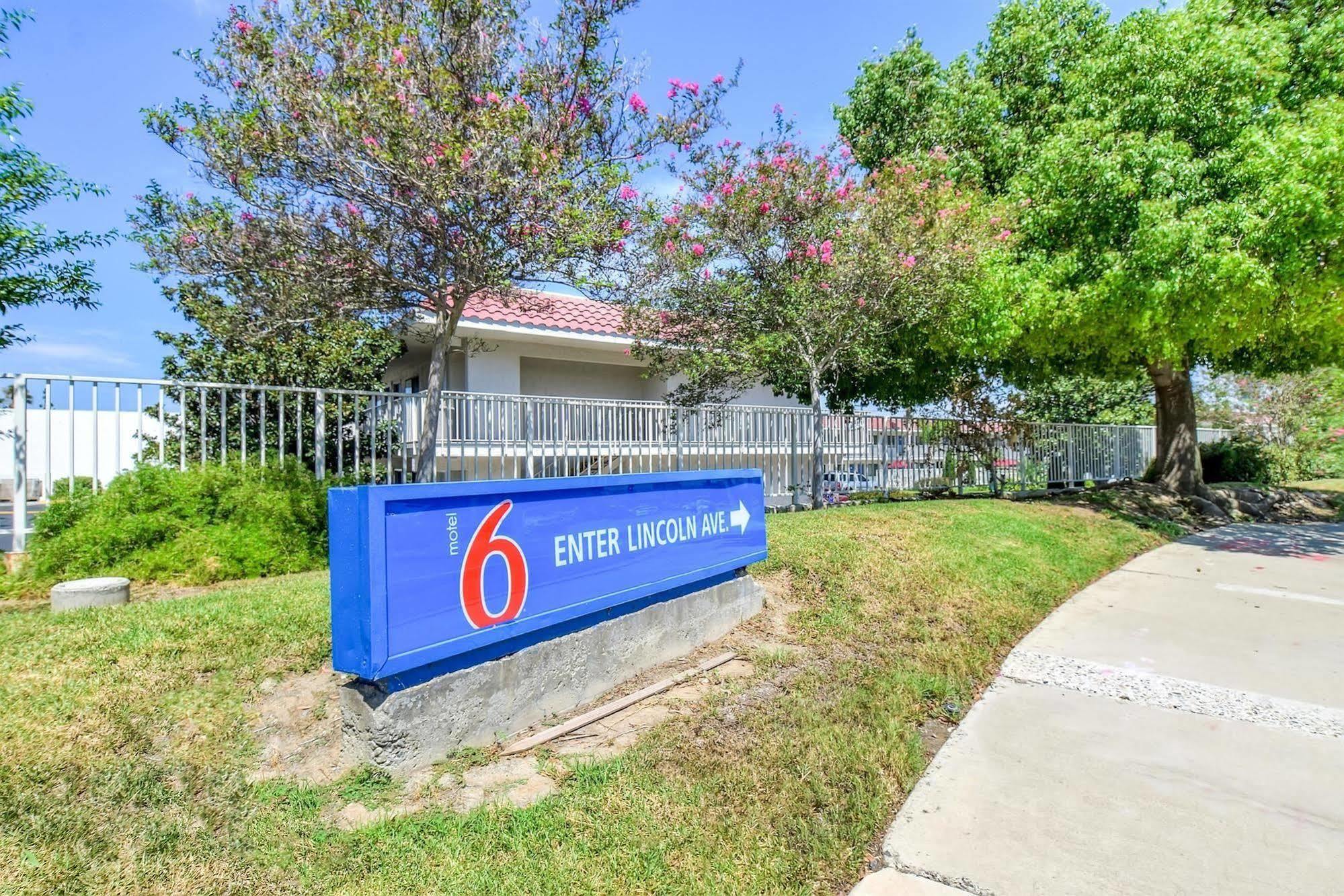 Motel 6-Corona, Ca Kültér fotó